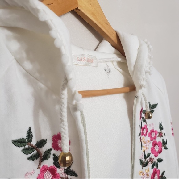 Multi-Coloured Floral Embroidered White Sweater - Picture 5 of 8